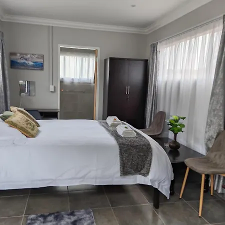 Lunford Garden Cottage Rayton Room photo