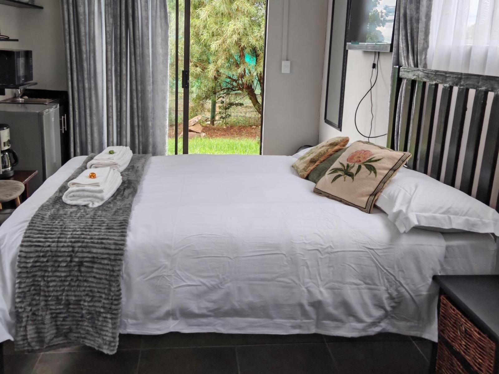 Lunford Garden Apartment *